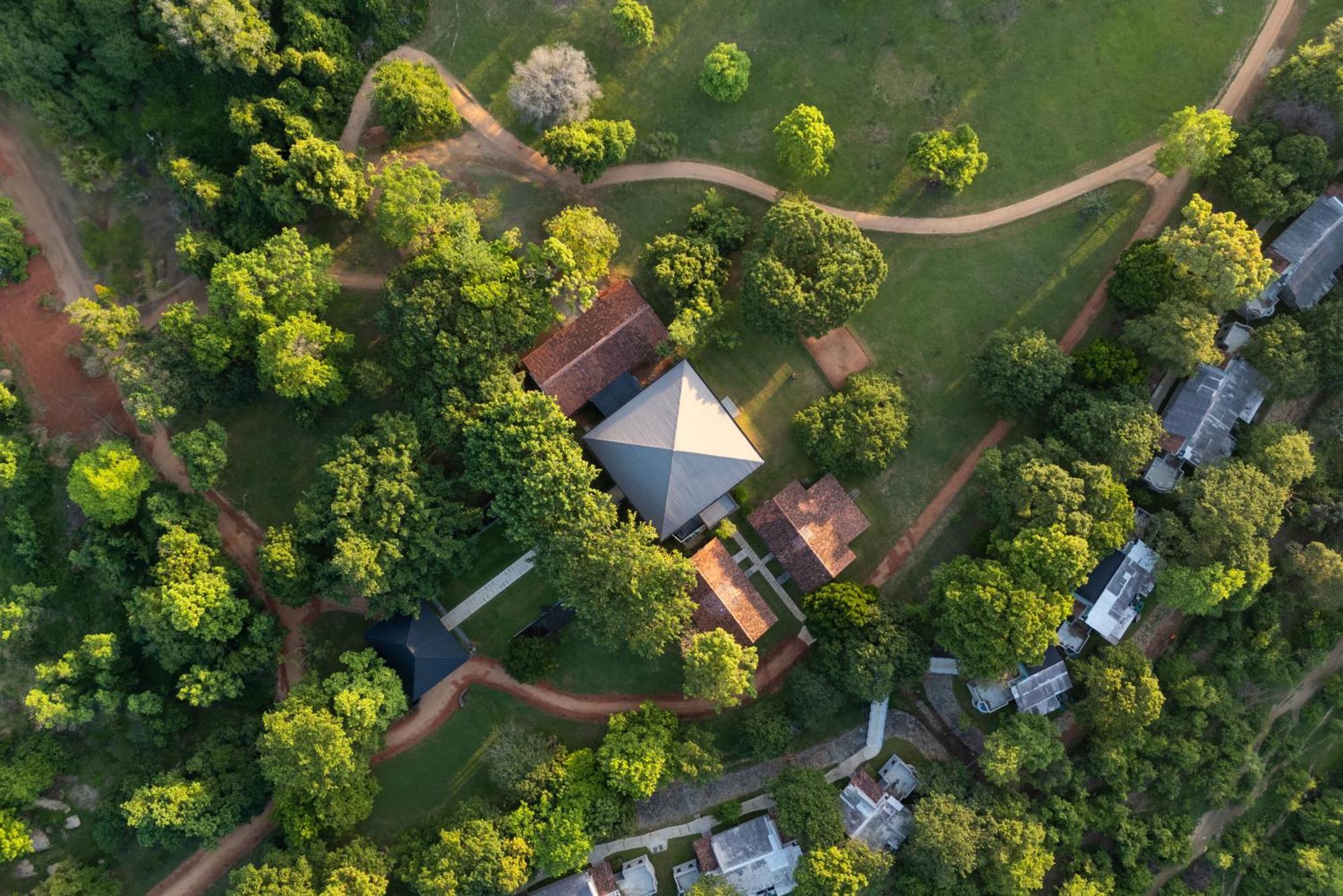 Ayugiri Ayurveda Wellness Resort Sigiriya Exterior photo